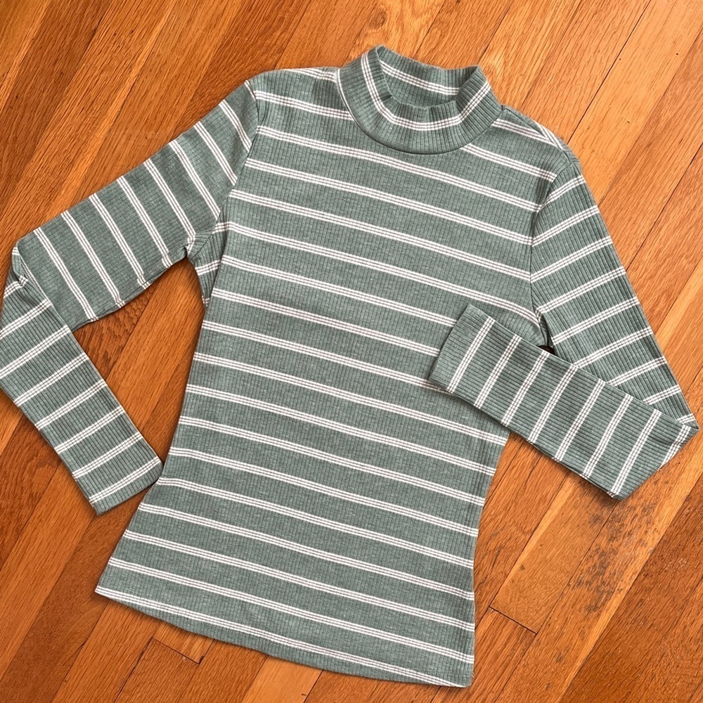 XS Ribbed Tight Fit Bodycon Mockneck High Neck Top Long Sleeved Layering Shirt